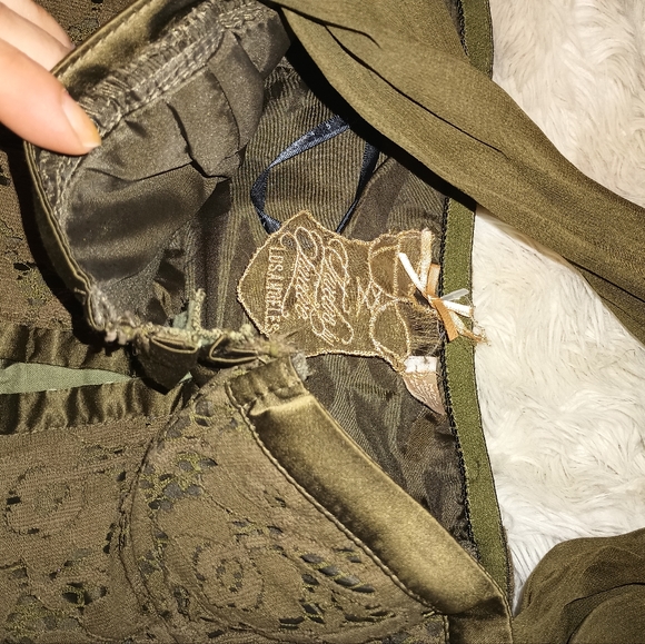 Top - Picture 3 of 4